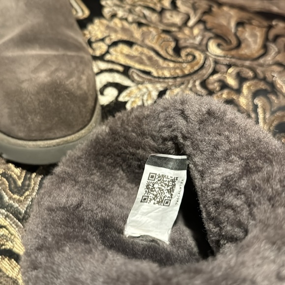 UGG Kara Women Wedge Boots Style: 1013429 Grey Size 7.5 US - Picture 7 of 10